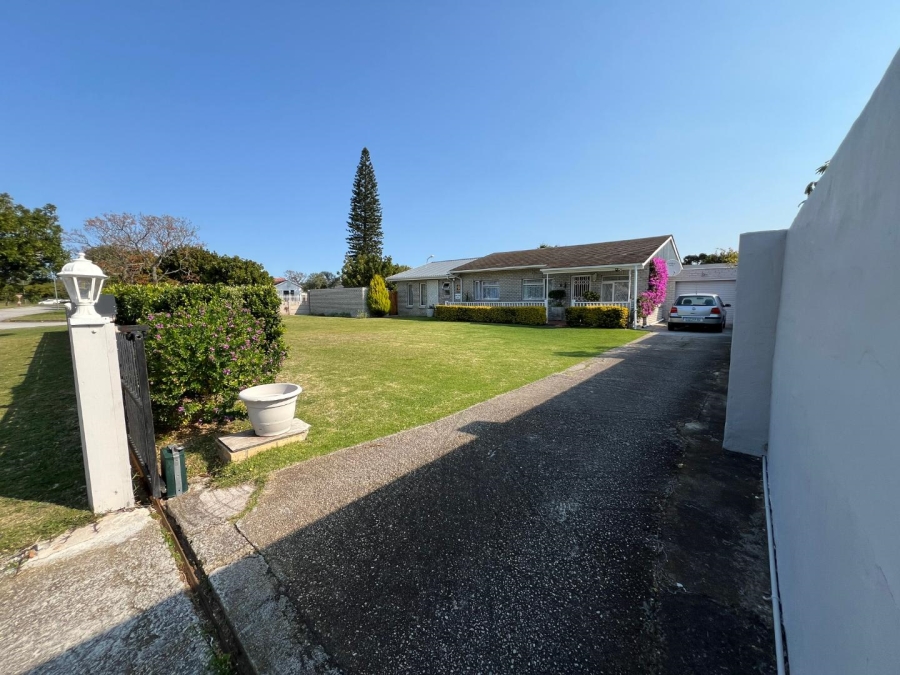 3 Bedroom Property for Sale in Greenshields Park Eastern Cape
